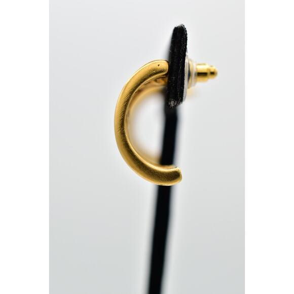 Givenchy Vintage Hoop Earrings Brushed Gold Chunky Swirl Matte Signed 1980s 9I - Picture 11 of 12